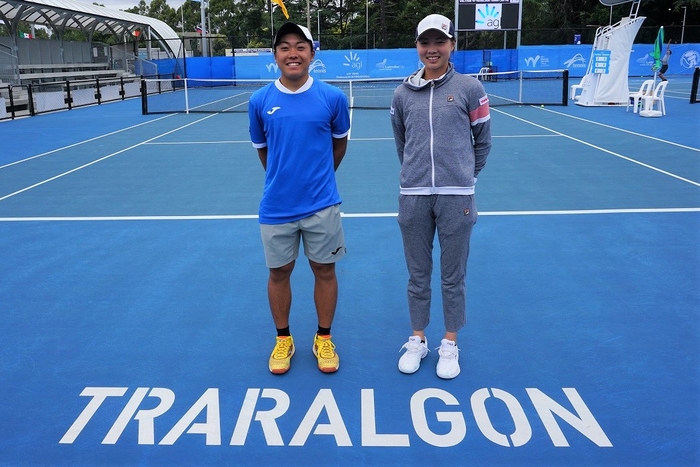 左:原﨑朝陽選手、右:木下晴結選手 前哨戦の会場にて