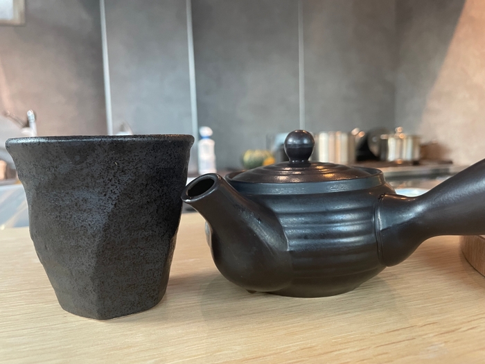 ほうじ茶かお茶をお選びください