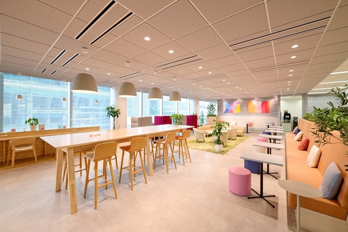 東京本社　PRATTO cafe