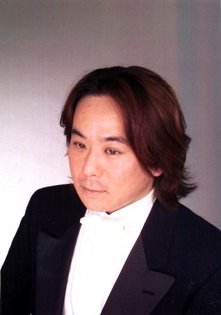 藪内俊弥さん(バリトン)