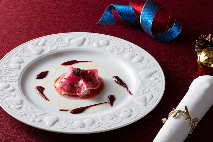 Antipasto freddo|オマール海老とタラの白子、紅芯大根のラビオリ仕立て