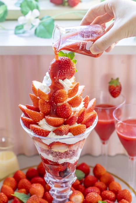 1日1食限定!いちご100粒パフェ