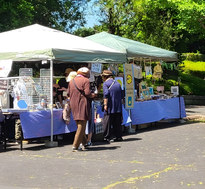 福祉事務所による雑貨販売(昨年度の様子)