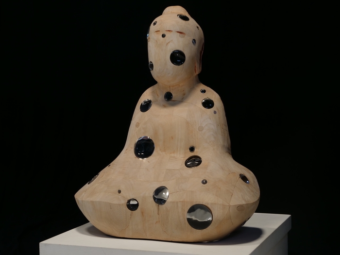 作品 内観(オブジェ・外)