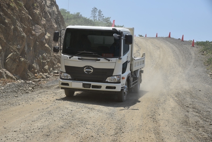 日野レンジャーFCダンプトラック_アリソン1000搭載