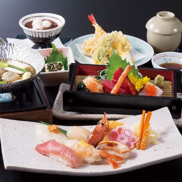 和食処 銀蔵 刺身はもちろん天ぷらや焼き物等の一品料理も充実