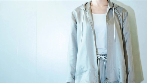 福島発「川俣シルク」を使用したカジュアルセットアップを 「Makuake」で先行発売