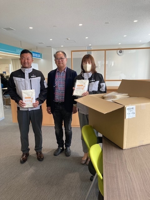 能登町へタオルと義援金持参