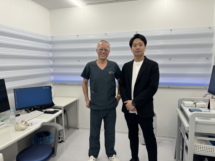 欠畑誠治先生と事務局長・梅本湧馬