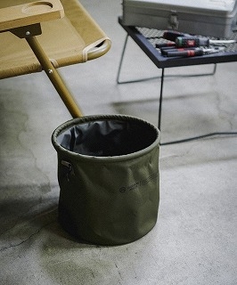フォールディング バケツ12L:3,300円(税込) ※3色展開(オリーブドラブ、コヨーテ、ブラック)
