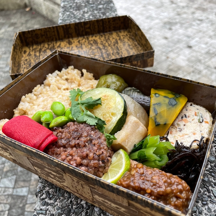 𝙼𝙰𝙺𝙸𝚁𝙾𝙱𝙸弁当