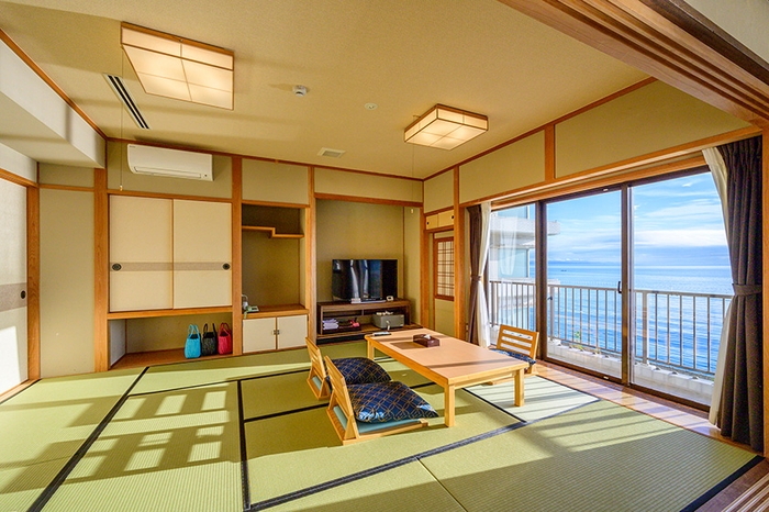 客室からも別府湾をお楽しみいだけます。(全室オーシャンビューではございません)