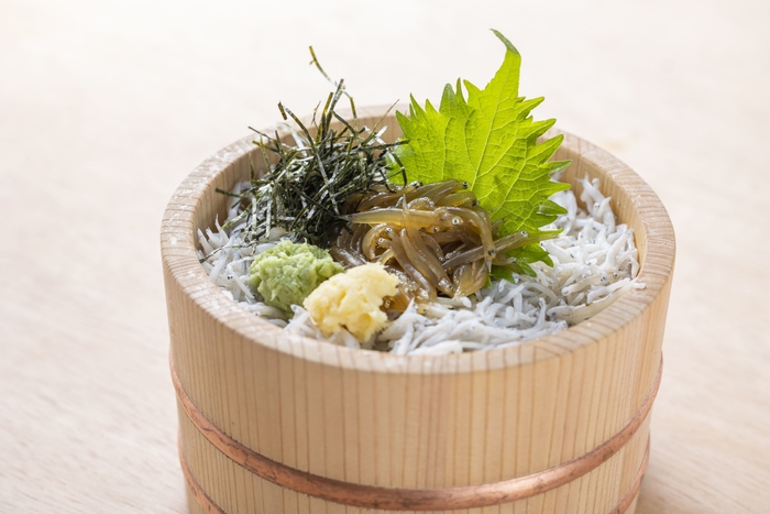 湘南しらす2色桶丼 1,485円(税込) 2