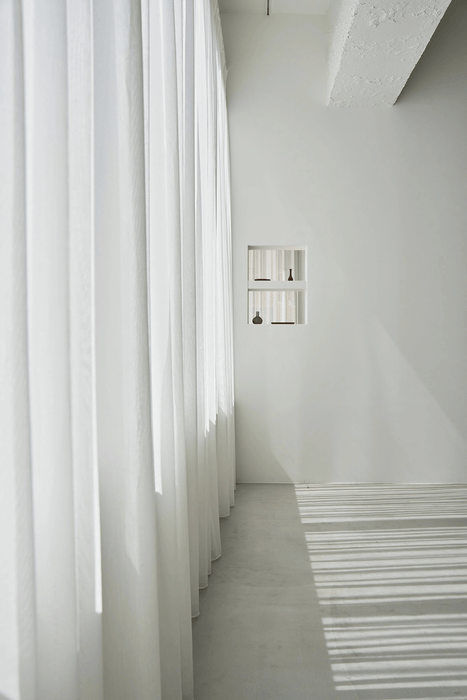 南向きの窓から入る自然光