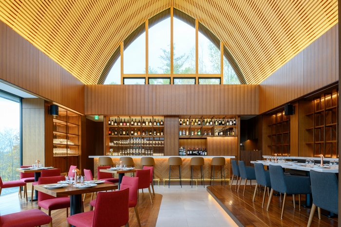 ウルティモ内観【昼】