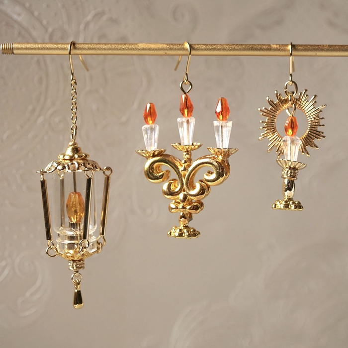 キャンドル風ピアス by アソビゴコロ×オトメゴコロ