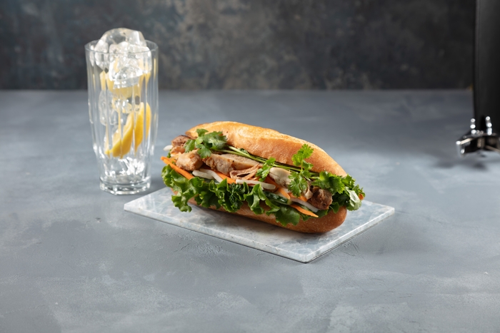 【バインミー★サンドイッチ 水道橋店】「柚子胡椒チキンバインミー」