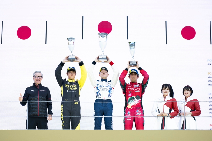 PCCJ2025第11戦オーバーオール表彰式