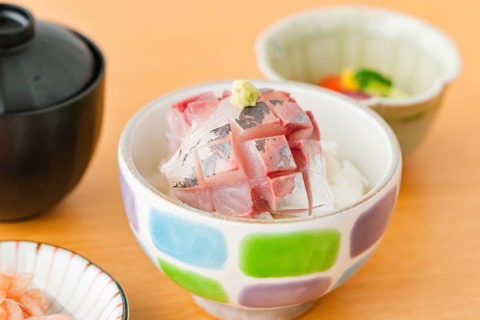 沼島黄金アジ花咲丼  2,970円(税込)