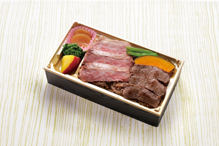 【黒毛和牛専門農場 小田畜産】サーロイン&ランプWステーキ弁当