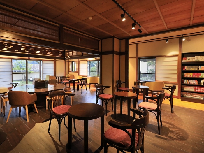 カフェ&ライブラリー