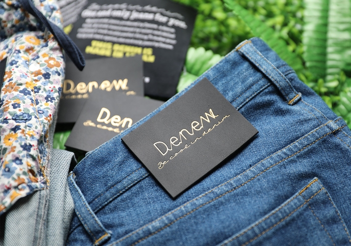 新発売のオーダージーンズ