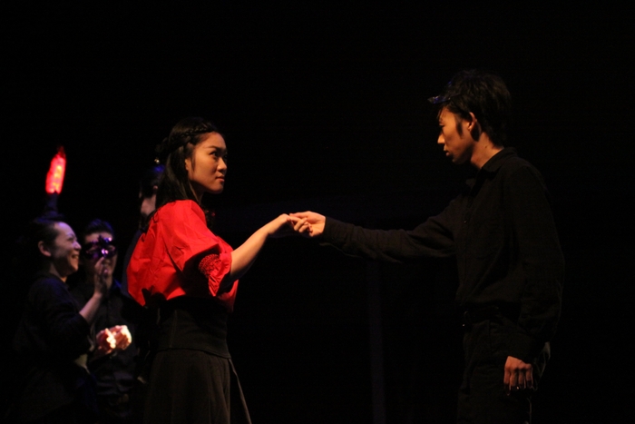 過去公演 シアター代官山プロデュース『ロミオとジュリエット』より