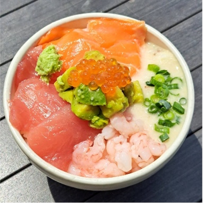 「とと丸海鮮とろろ丼セット」~青のりお味噌汁付き~