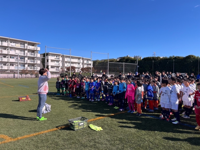 国分寺市内のサッカーチームから小学3年生が約120人集合!
