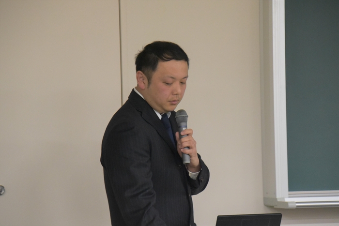 安藤さん