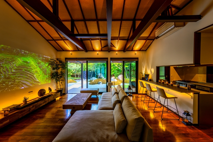 和と洋の調和するゲストルーム