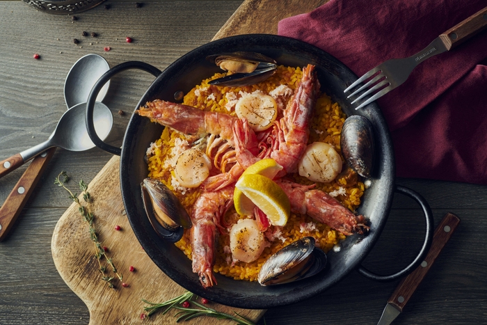 全国パエリア大会優勝店「バル エスパーニャ」(札幌市)がリニューアルオープン!7月1日からワイン10種ALL500円や、キャビア・トリュフを使ったコース料理が特別価格5,000円で提供!