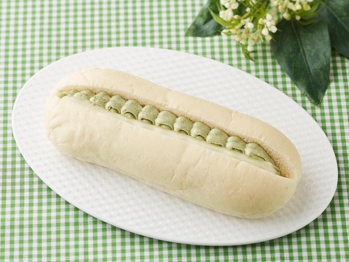 抹茶とホワイトチョコのロールパン  イメージ画像