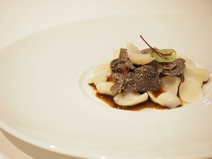 黒トリュフと北海道食材のマリアージュ