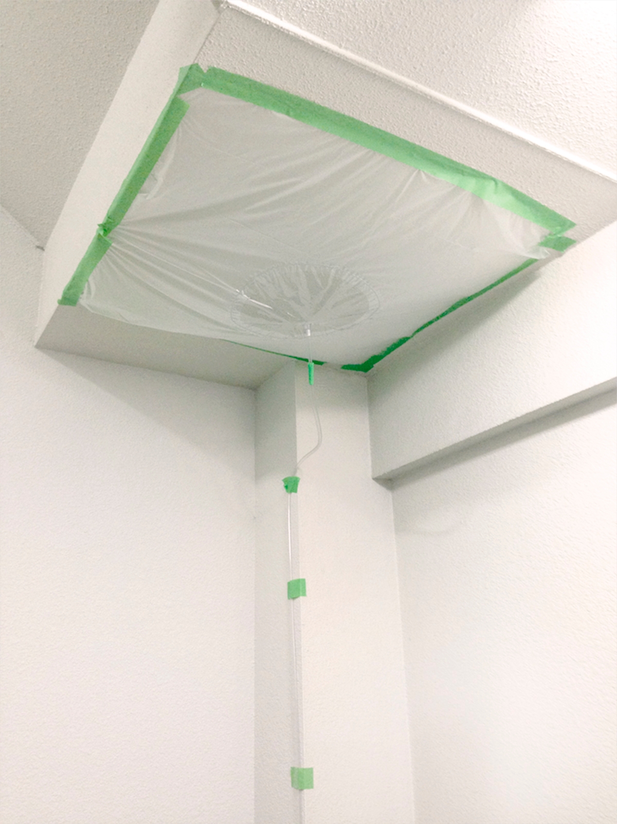 ポタポタキャッチ 天井設置イメージ