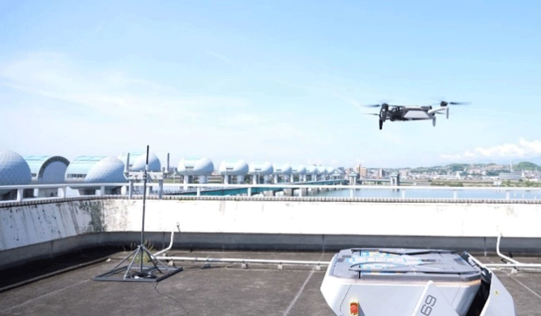 【ドローンポートに離陸する様子】