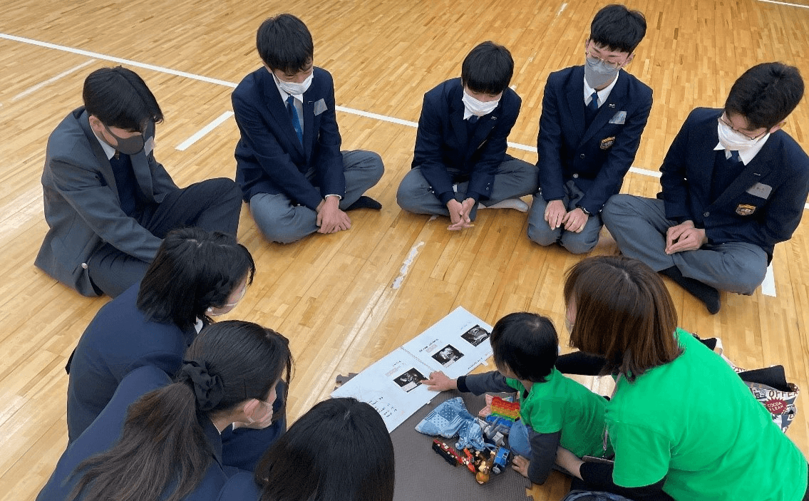 令和4年度(2022年度)実施の赤ちゃん先生プロジェクトの様子