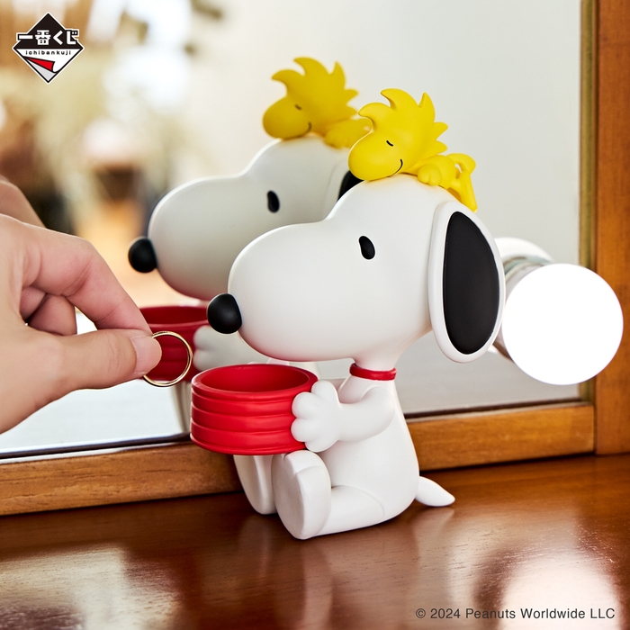A賞:SNOOPY ミニ小物入れ付きフィギュア(イメージ)