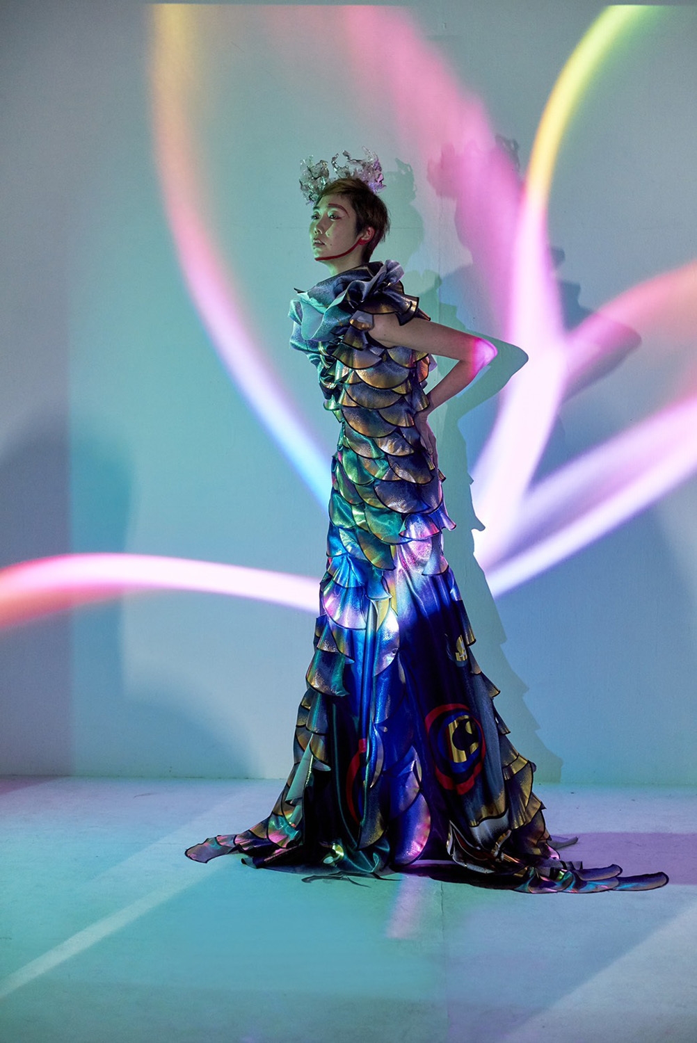加藤 沙知《koinobori》|写真:芦田 博人