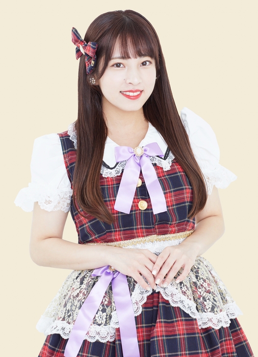 伴野愛実(リーダー/菫色担当/元気を司る女神)