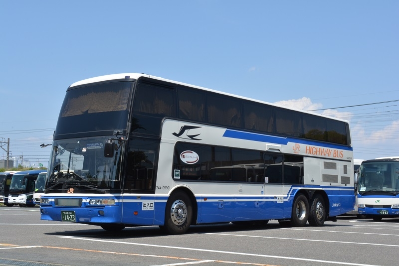今回引退する744-05991号車(2005年式三菱ふそうエアロキング)