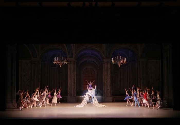 舞台全景(写真:スタッフテス)