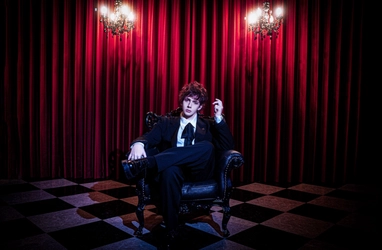 洋楽なのか？邦楽なのか？ 日本のアングラに新しい風を吹き込む国際音楽団、 「Vox Caprae」結成。　 先行配信シングル、ファーストアルバムもリリース！