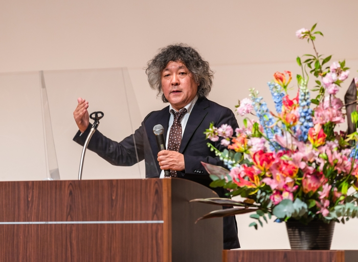 屋久島おおぞら高校 茂木健一郎校長