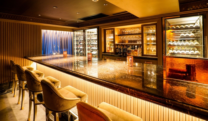 「l’Eclat 銀座おのでら」内観 優雅で心地よいカウンター席