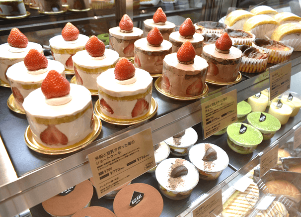 スイーツでは米粉を使用したショートケーキが一番人気!