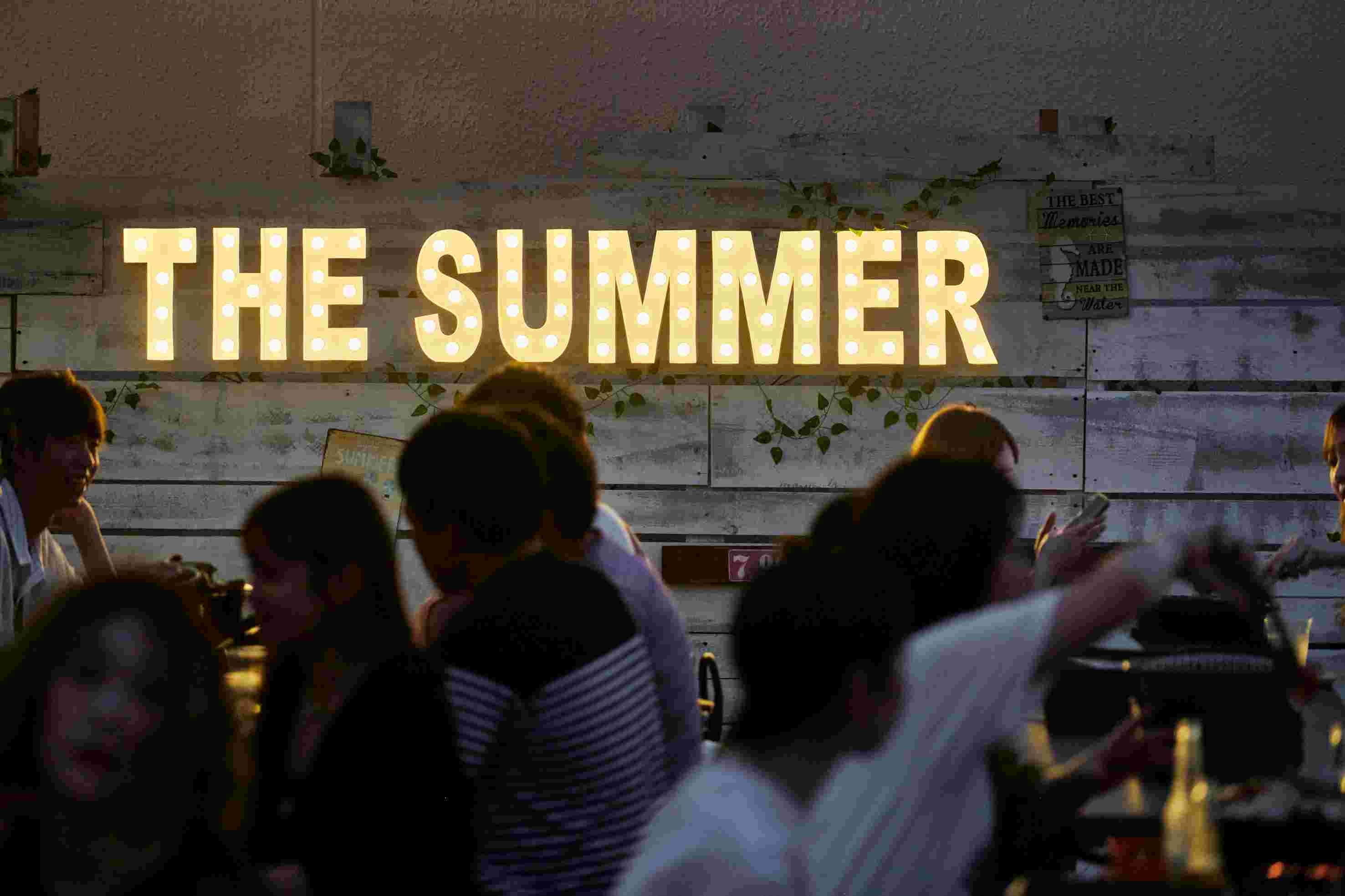 〈スタッフ一同、今年の夏は“本気”です〉