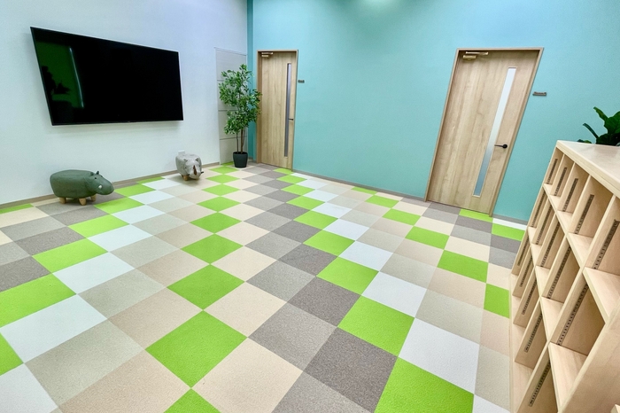 半田はじまりの森スクール(メインルーム)