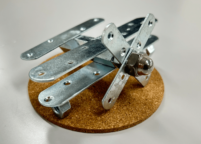 メタル製プロペラ飛行機の完成!