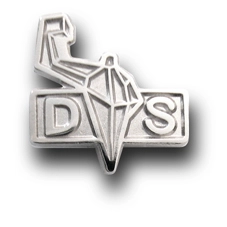 PINS FACTORY（ピンズファクトリー）株式会社有明楽器 大進ゼミナール様の社章を製作いたしました			